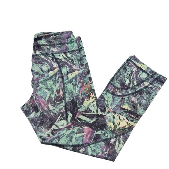 Lululemon Women Cropped Leggings Multicolor Green Black Size 6 - Picture 1 of 7